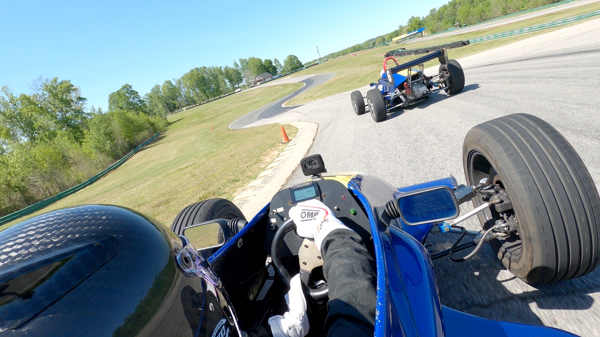 Bertil Roos Racing School — F2000 Racing episode still